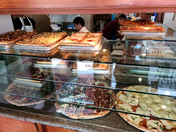 Benvenuto's Picture 4