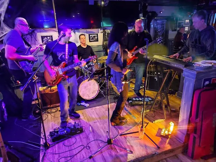 The Mahopac Inn Picture 5