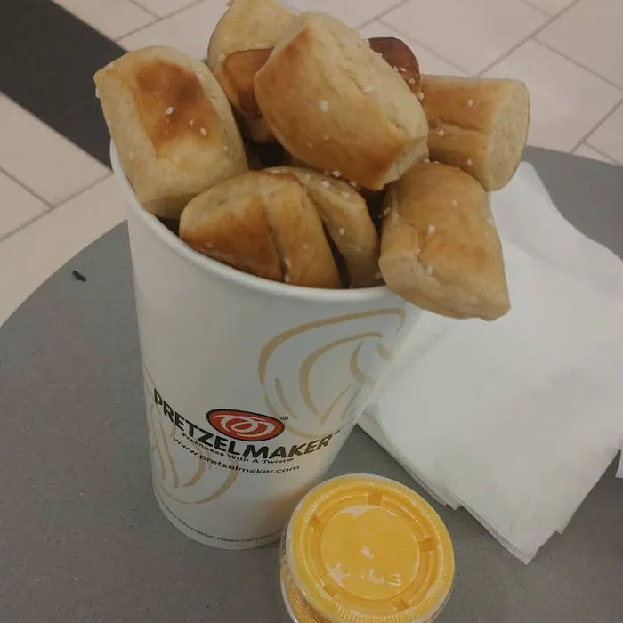 Pretzelmaker Picture 1