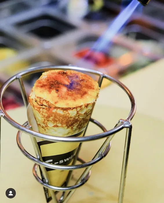 T-Swirl Crêpe Picture 3