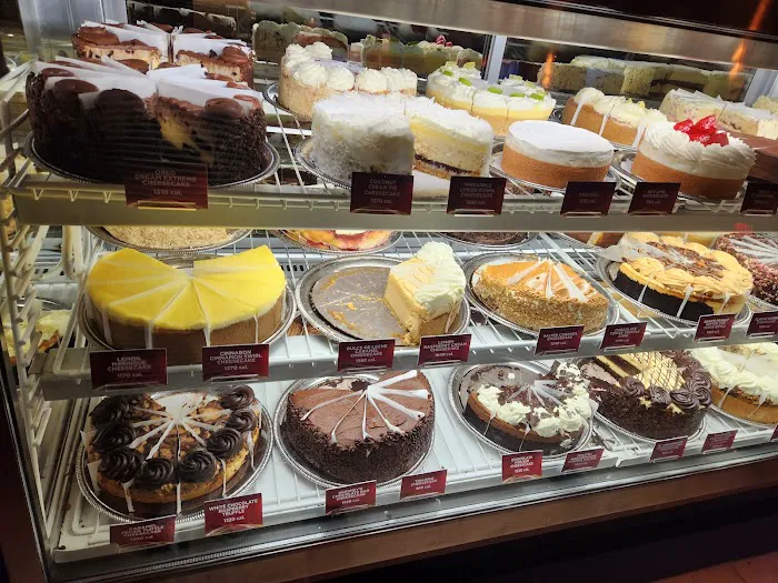 The Cheesecake Factory Picture 4