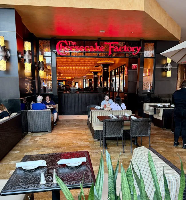 The Cheesecake Factory Picture 6
