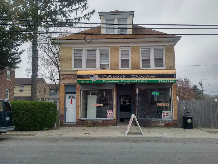 Sonia's Kitchen Picture 8