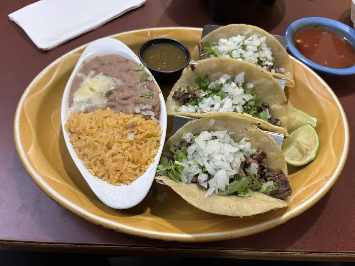 Acapulcos Mexican Family Restaurant & Cantina Picture 2