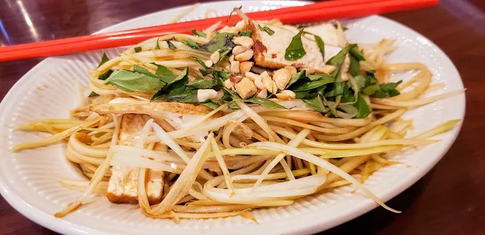 TD Vietnam Palace Picture 2