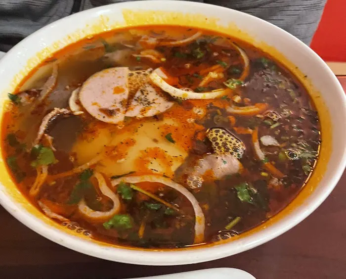 TD Vietnam Palace Picture 3