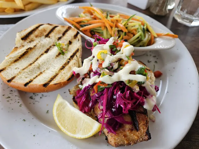 Outriggers Restaurant Picture 2