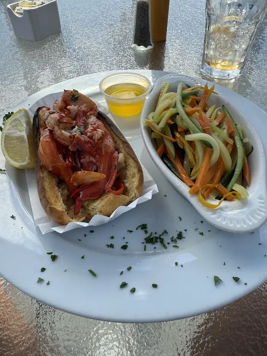 Outriggers Restaurant Picture 9