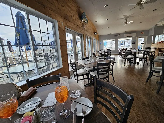 Outriggers Restaurant Picture 5