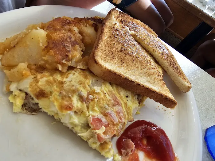 Blue Sky Diner Picture 5