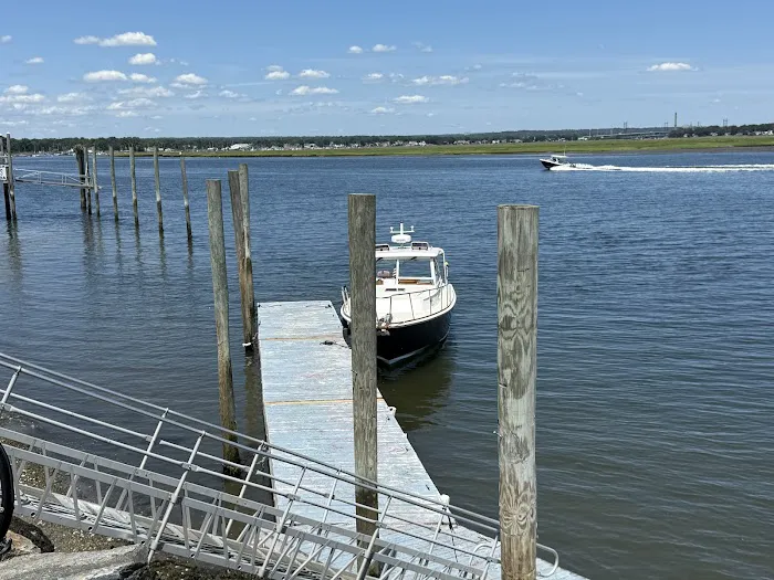 The Landing AT Five Twenty Picture 9