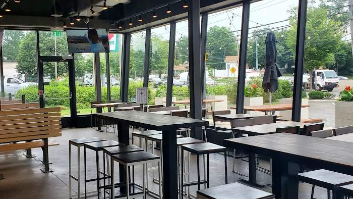 Shake Shack Melville Picture 8