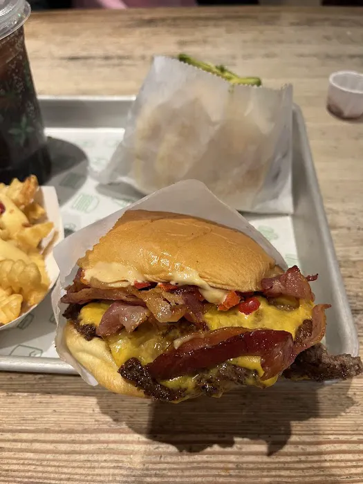 Shake Shack Melville Picture 9