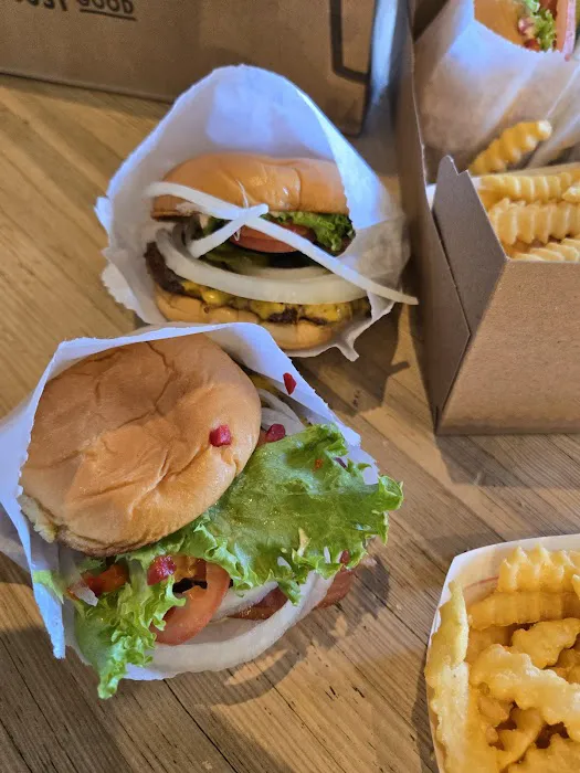 Shake Shack Melville Picture 1