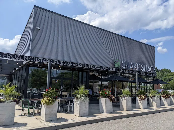 Shake Shack Melville Picture 10
