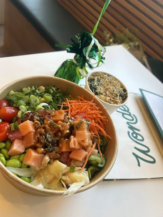 Wonder Melville Picture 1