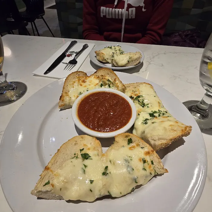 Carmela's Restaurant Pizzeria Picture 4