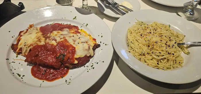 Carmela's Restaurant Pizzeria Picture 7