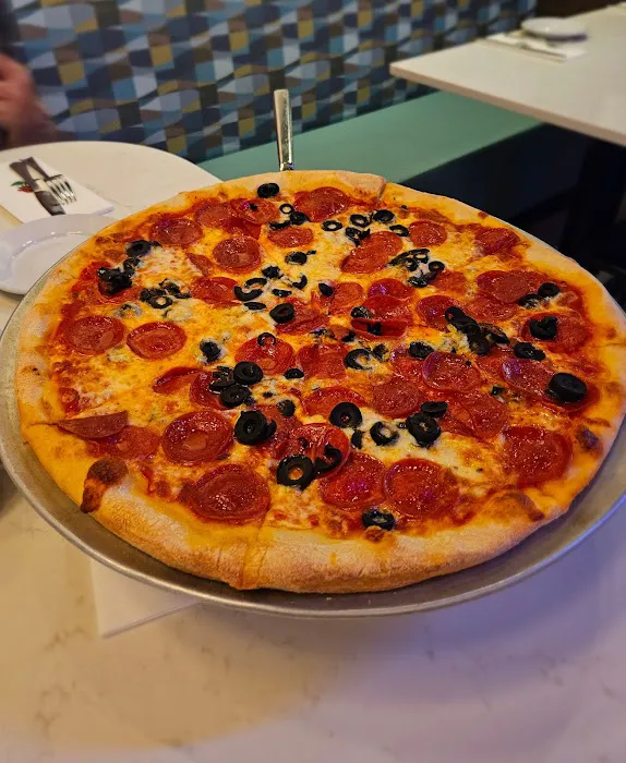 Carmela's Restaurant Pizzeria Picture 9