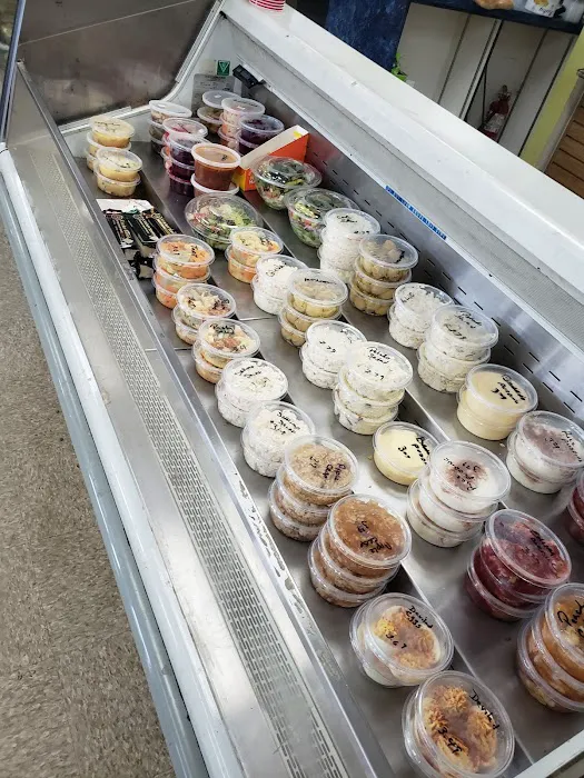 Renee's hot stuff deli Picture 8