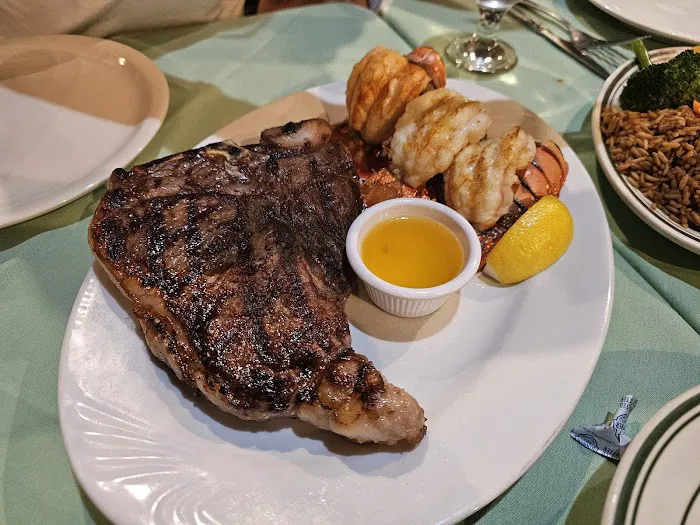 Fernandes Steak House II Picture 4