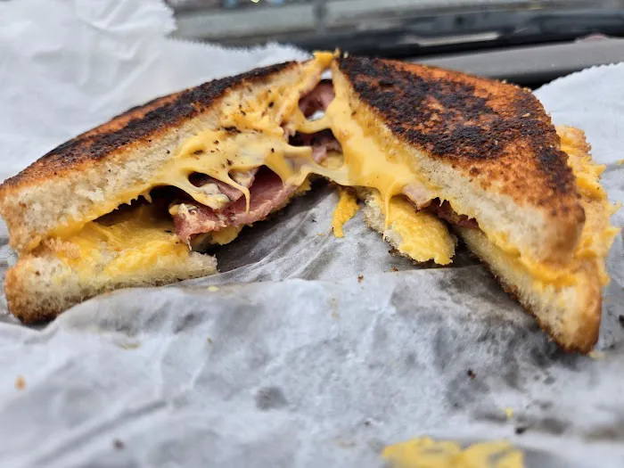 Yankees Lunch Truck Picture 4