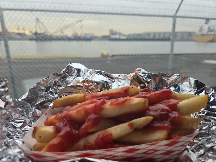 Yankees Lunch Truck Picture 3