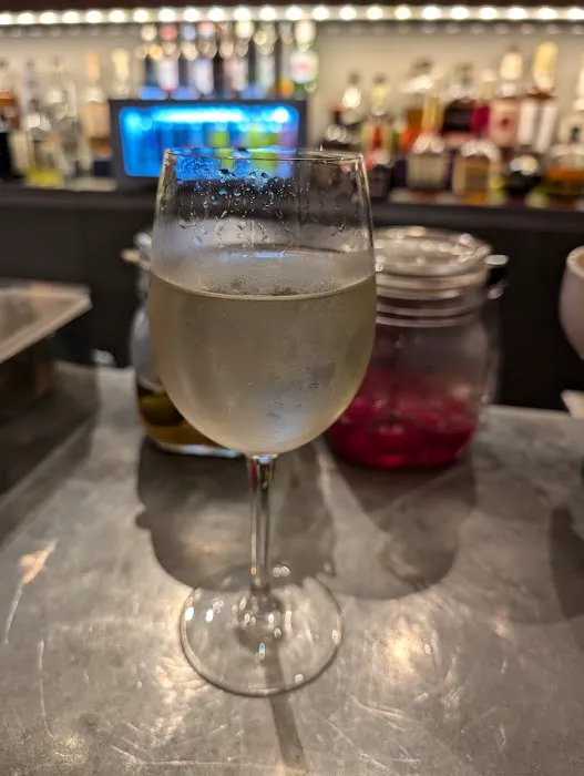 The Station Bar & Bites @ The Element Hotel Harrison-Newark Picture 1