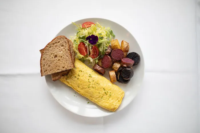 Charley Bistro Picture 10