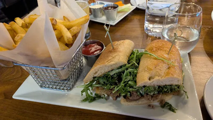 Pickett's Village Bar Picture 3