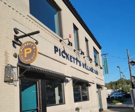 Pickett's Village Bar