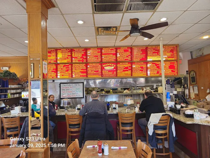 Manny's Texas Wieners Picture 10