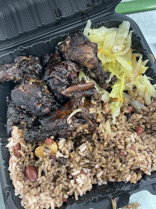 Sashey’s Kitchen Picture 8