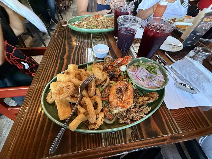 El Pico de Oro Cevicheria Restaurant Picture 3