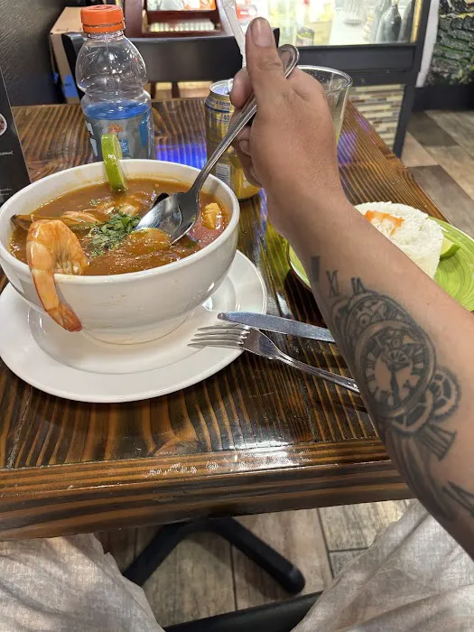 El Pico de Oro Cevicheria Restaurant Picture 10