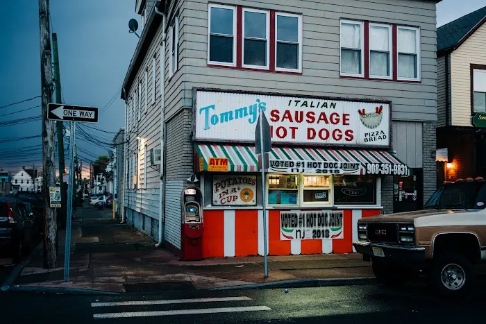 Tommy's Italian Sausage & Hot Dogs Picture 7