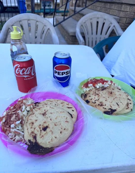 Rica Pupusas Picture 3