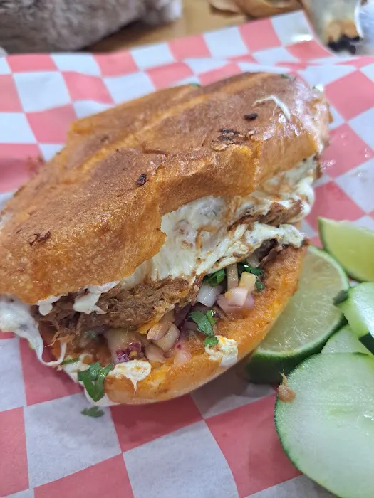 Los Tres Cabrera Picture 9