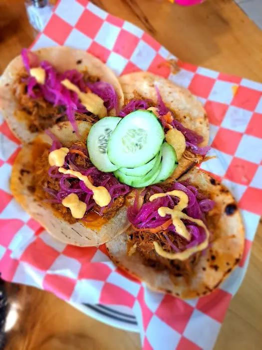 Los Tres Cabrera Picture 6