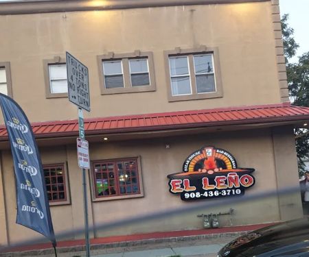 El Leño Steakhouse Bar & Grill