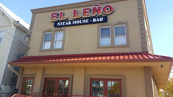 El Leño Steakhouse Bar & Grill Picture 3
