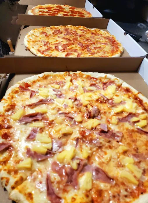 Pizza Market & Arepas Picture 5