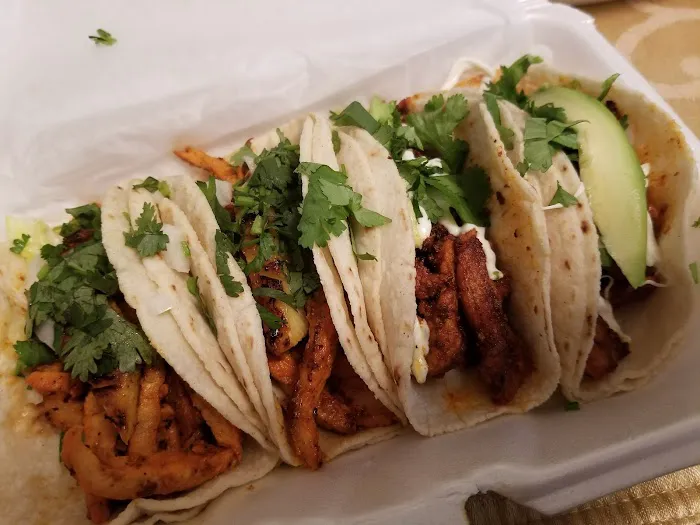 LA CHINA POBLANA MEXICAN RESTAURANT ELIZABETH NEW JERSEY 07202 Picture 2