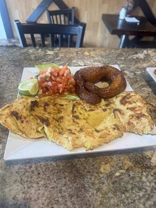 Kylie's Restaurant & Bakery Picture 5