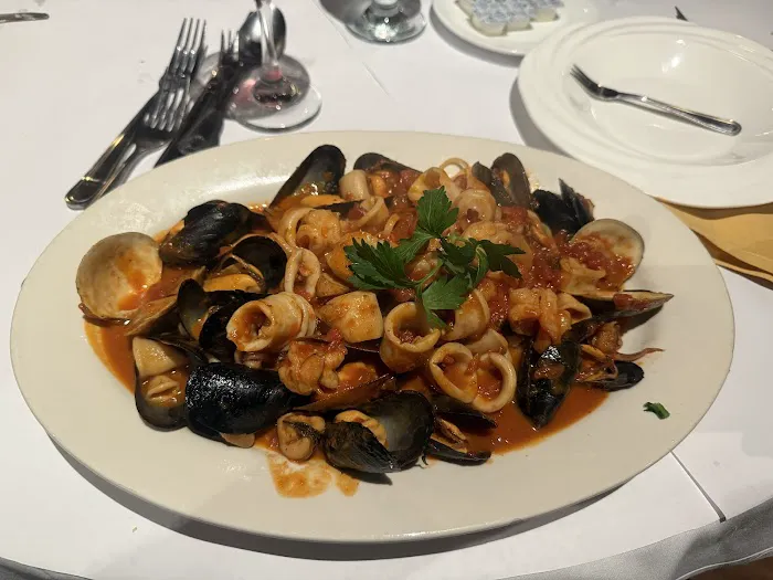 Absolutely Mario Italian Restaurant Picture 10