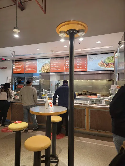 Chipotle Mexican Grill Picture 4