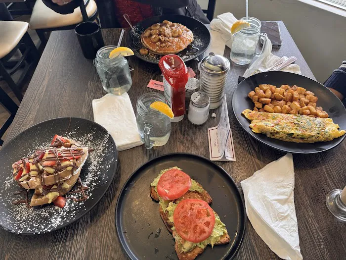 Kitchen 27 Picture 8