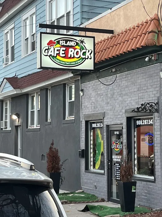 Island Cafe Rock Picture 3