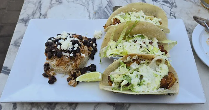 Paragon Tap & Table Picture 9