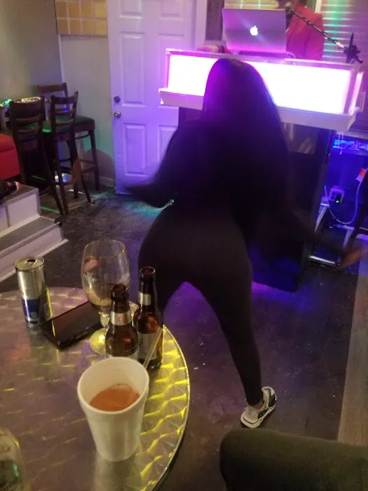 El Patio Bar & Restaurant Picture 9